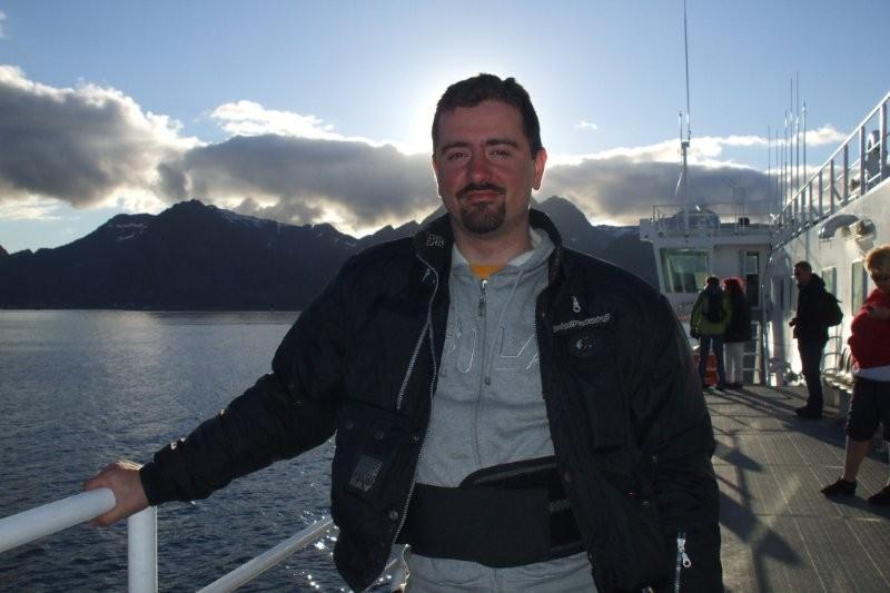 Davide sul traghetto per le isole Lofoten
