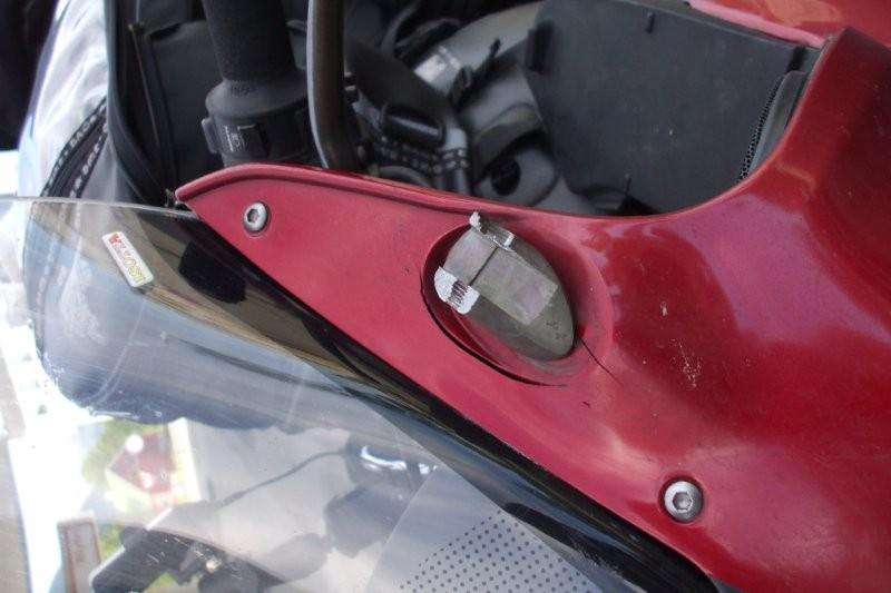 Specchietto rotto nell'incidente