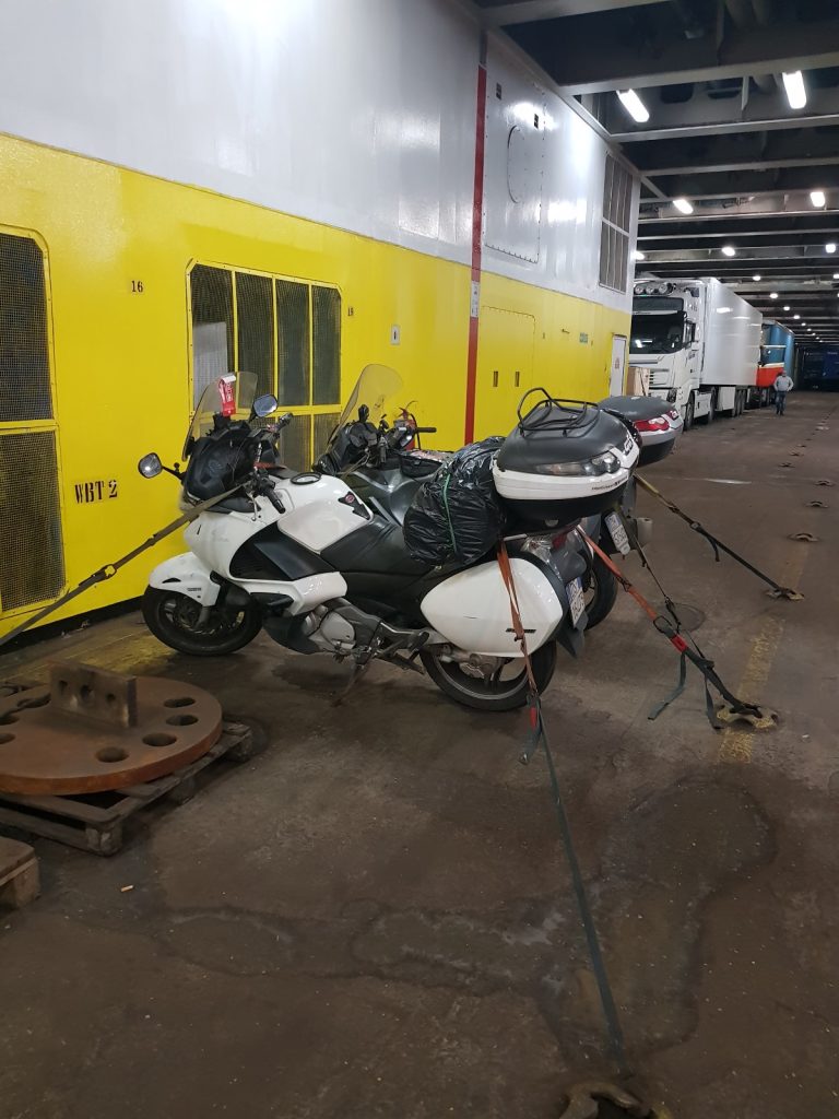 imbarco delle moto
